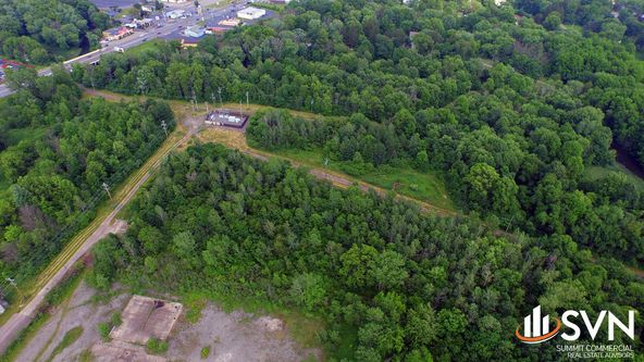 1477 North Road SE, Niles, OH 44446